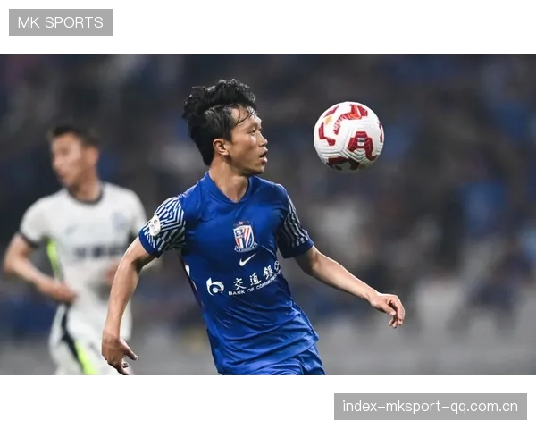 球队守门员赛季扑救率创新低，球迷呼声逐渐升高，换门将成热议焦点